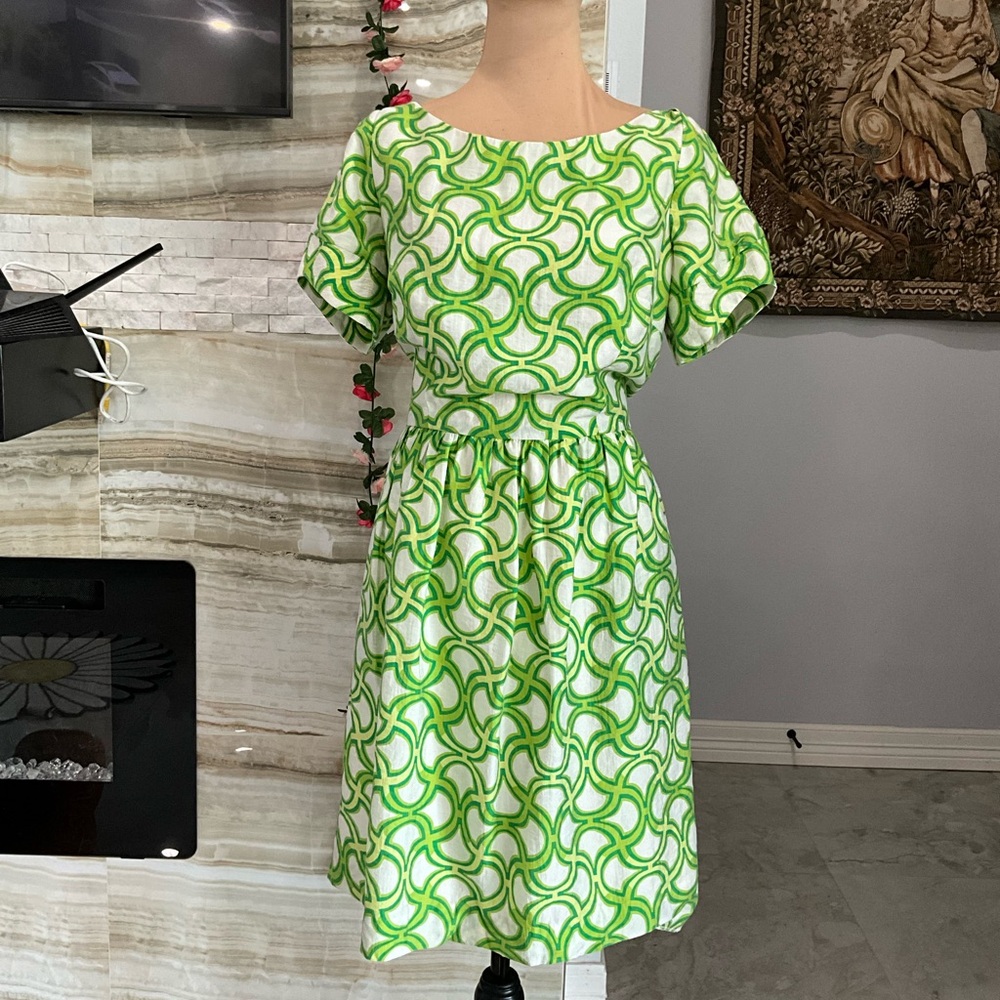Andrew Marc Short Sleeve Lined Dress. Lime Green Size 12‎